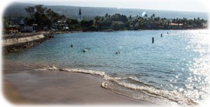 Snorkle beach next to the pier
