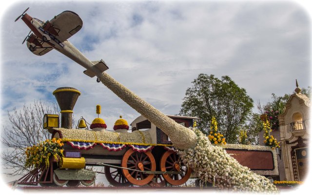 Burbank has Trains and Planes